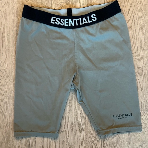 Essentials fog biker shorts - Picture 1 of 4